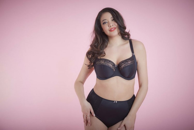 Les femmes aux formes généreuses : une tendance de plus en plus populaire
